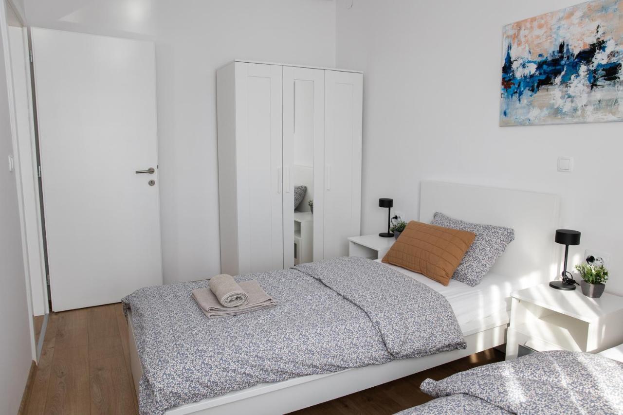 Apartman Ena Б'єловар Екстер'єр фото