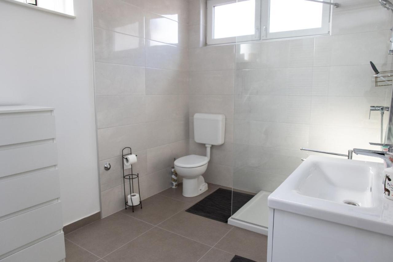 Apartman Ena Б'єловар Екстер'єр фото